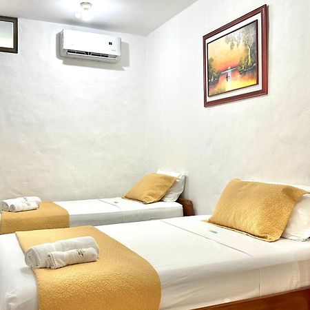 Hostal Suenos Silvestres Puerto Ayora  Eksteriør bilde